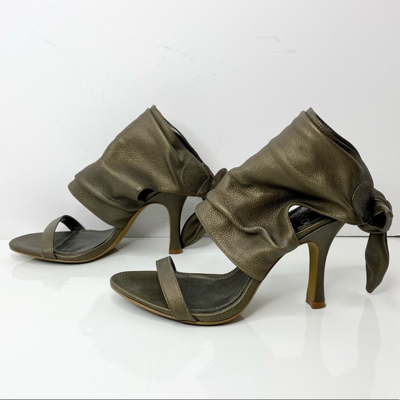 Linea Paolo Ruched Leather Wrapped Sandals - Picture 3 of 8